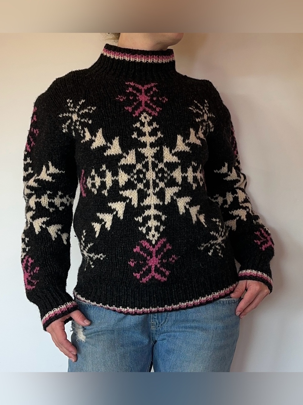 Vintage Woolrich Black Snowflake Sweater with Pink & Cream Accents size Medium